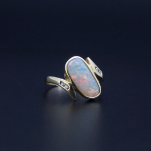 14K Y/G Light Opal & Diamond Ring 1.99cts 0.03cts