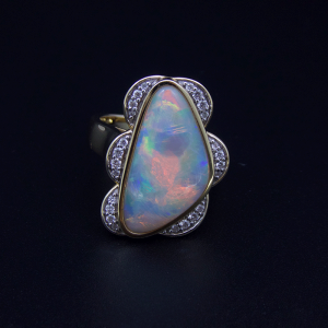 14K Y&W/G Light Opal & Diamond Ring 4.26cts 24RD=0.20cts