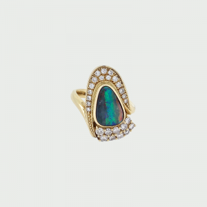 18K Y/G Boulder Opal & Diamond Ring 2.34cts 0.74cts