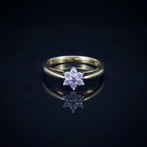 18K Y&W/G Argyle Pink & White Diamond Ring 5P SI 1RD=0.05cts H SI 6RD=0.21cts