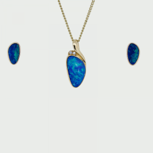 14K Y/G Doublet Opal Earrings & Diamond Pendant 2.40cts Set